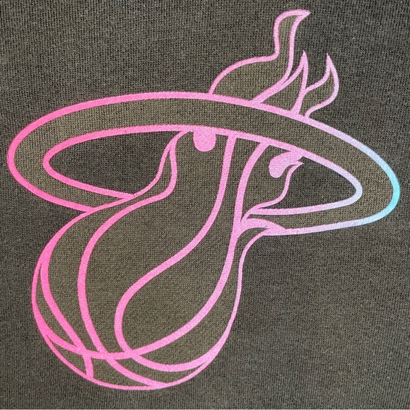 Miami Heat New Era 2020/21 City Edition Pullover Hoodie - Black - Picture 6 of 16